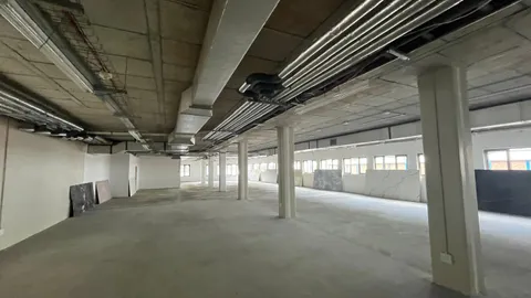 WhatsApp Image 2025-10-23 at 13.52.40 (1).